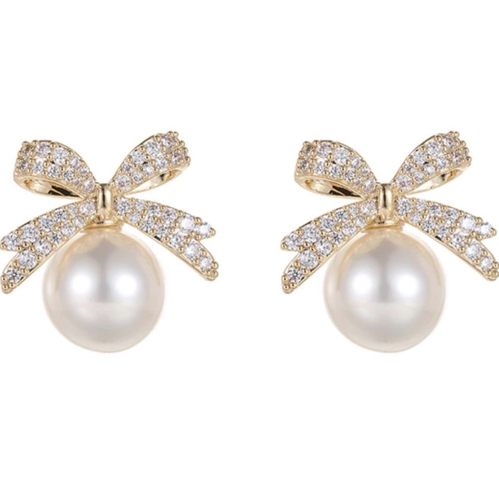 Elegant Gold and Pearl Bow Earrings